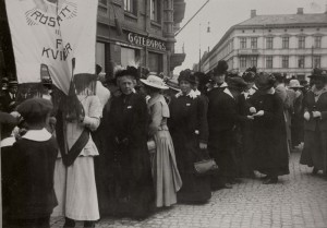 Demonstrationståg förkvinnorösträtten Göteborg