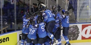 2019 IIHF Ice Hockey World Championship, day 14, quarterfinal, Finland - Sweden