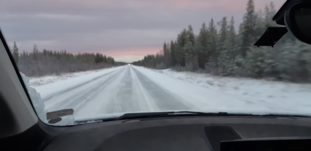 Vinterväg nära Jokkmokk